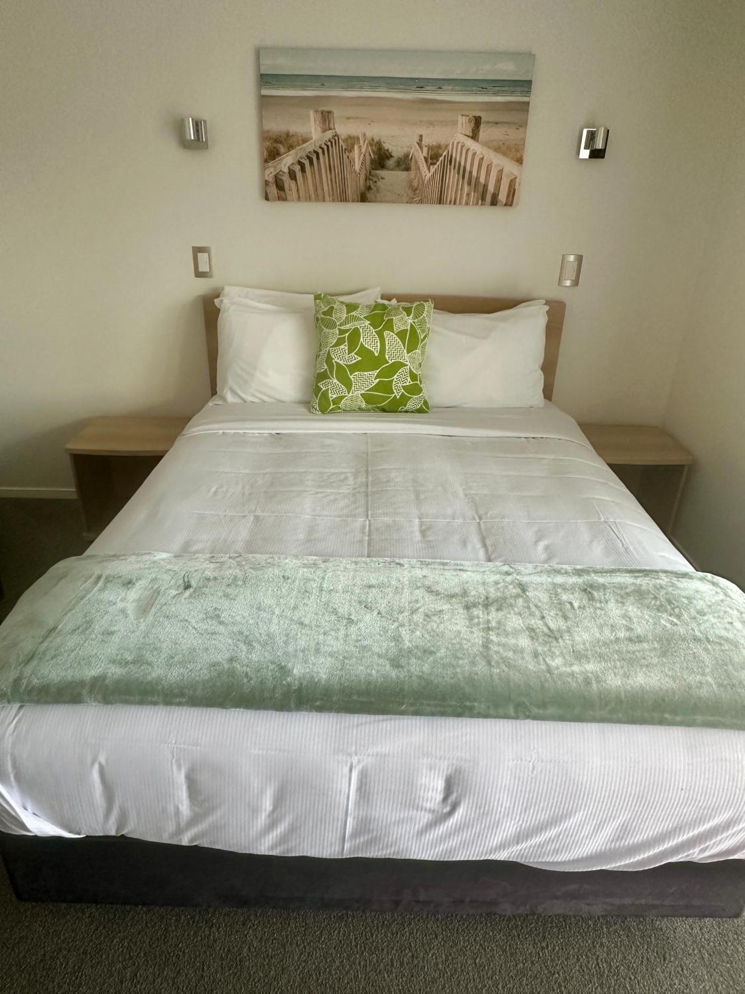 The Olive Motel Coromandel Exterior foto