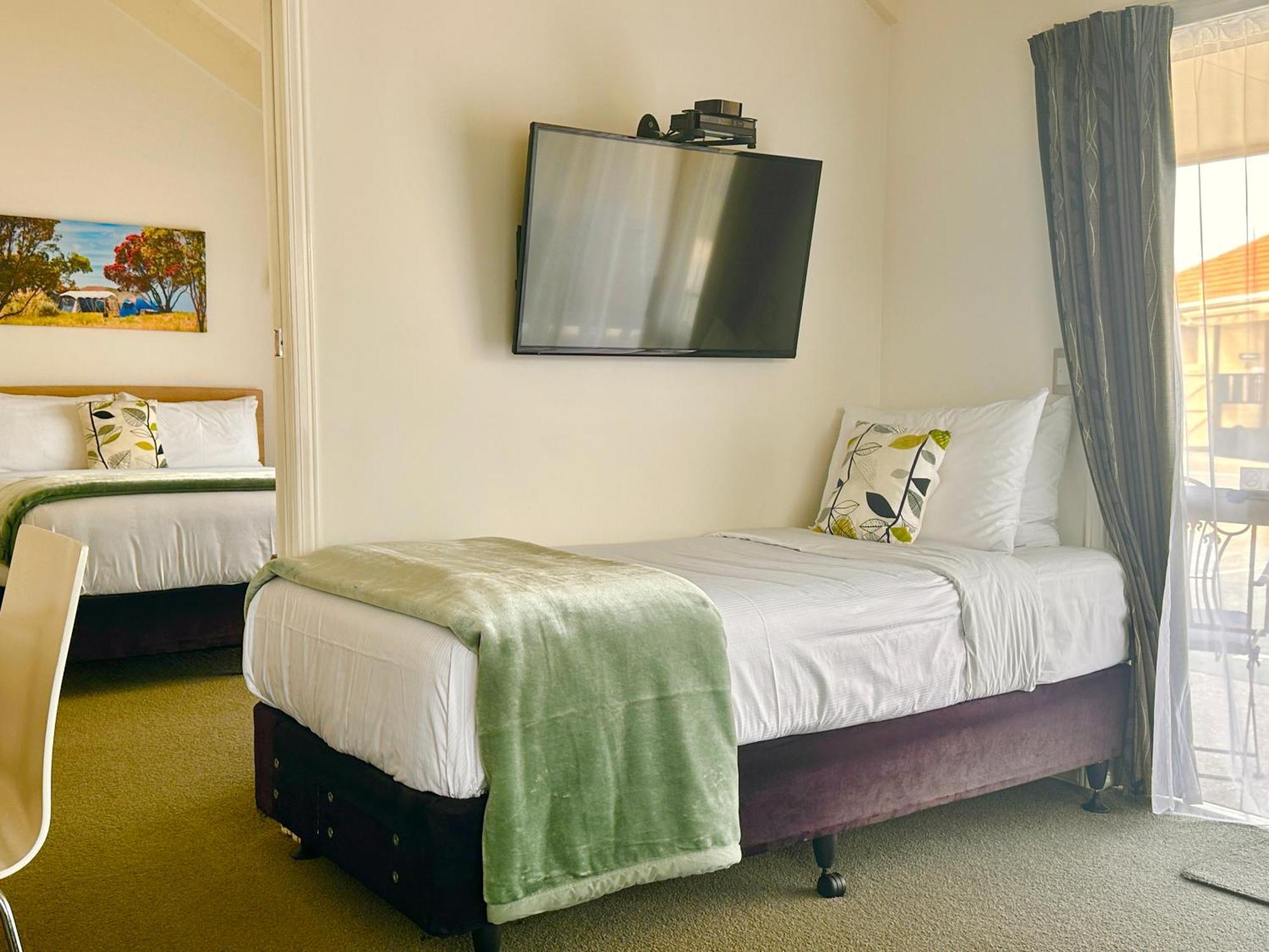The Olive Motel Coromandel Exterior foto